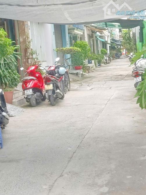 Bán nhà 2 lầu vị trí đẹp gần MT đường Phạm Hùng P.Chánh Hưng Quận 8 - 2