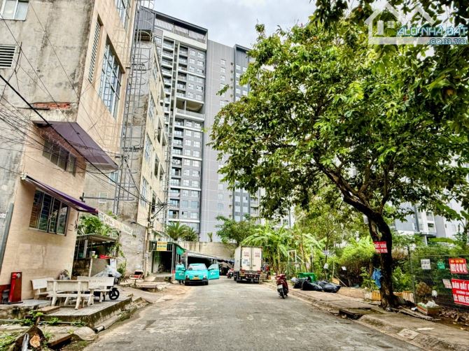Lô Đất Mặt Tiền Khu B Làng Đại Học, Nguyễn Hữu Thọ, Nhà Bè – 250m²  Giá 20.5 Tỷ - 2