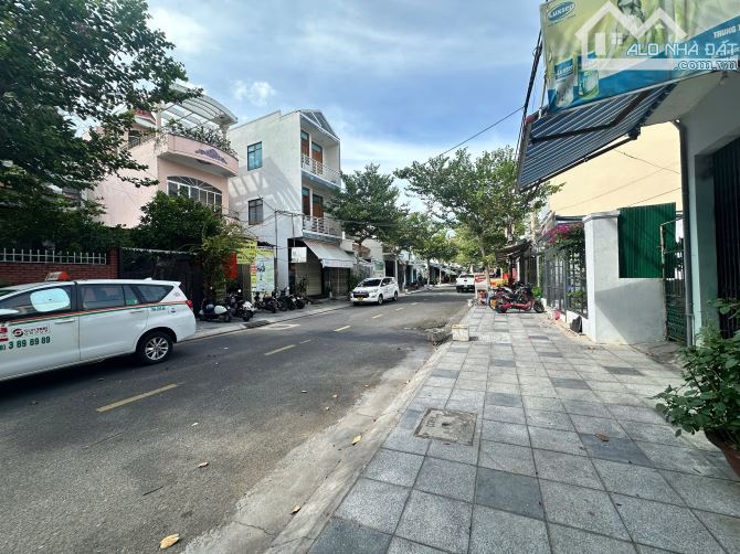 Lô đất mặt tiền Đường Khúc Thừa Dụ, Nha Trang gần vòng xoay Hoàng Diệu - 2