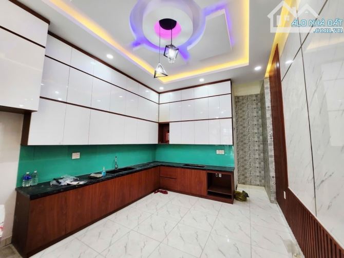 HẺM XE TẢI THÔNG  ĐƯỜNG SỐ 14 BÌNH HƯNG HÒA A, BÌNH TÂN DT: 4*16M- 6 TỶ 8 - 2