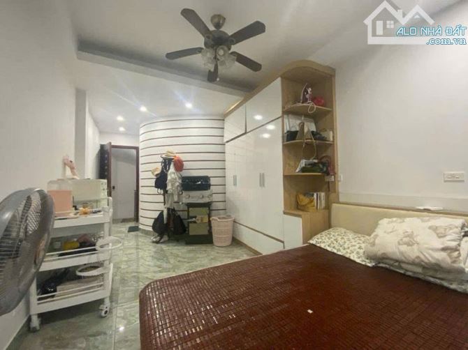 Bán nhà riêng ngõ 3 Đỗ Nhuận đối diện công viên Hòa Bình, 32m2, 5 tầng, giá 7.7 tỷ - 2