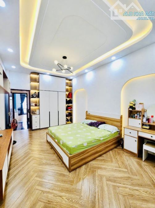 Bán nhà Phạm Văn Chiêu, phường 9, Gò Vấp, 3 tầng, 70m², hẻm ô tô 6m, giá chỉ 8 tỷ nhỉnh - 2