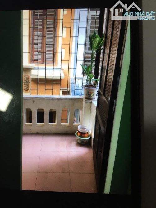 Cho thuê nhà ngõ oto Lê Trọng Tấn, 45m2*3 tầng 3 phòng ngủ, 2 vs, 12 triệu - 2