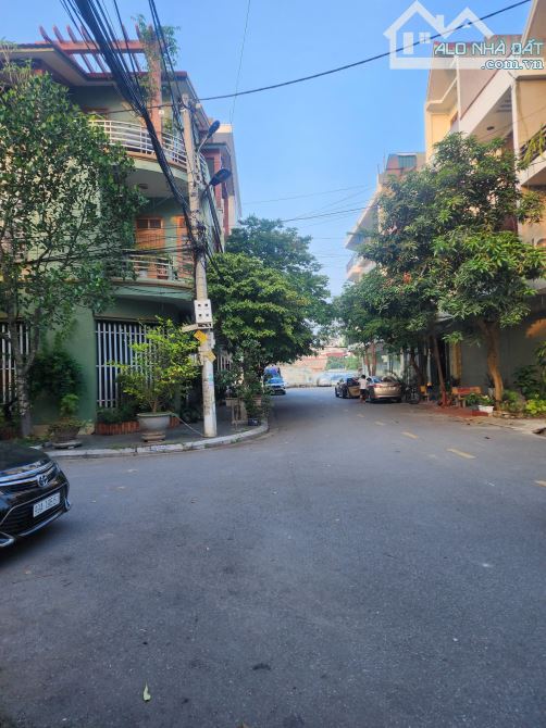 Bán lô đất P. Đại Phúc làn 2 bình than nhìn vườn hoa dt 76.5m2 mt 4.5m hướng TB giá 8.3tỷ - 2