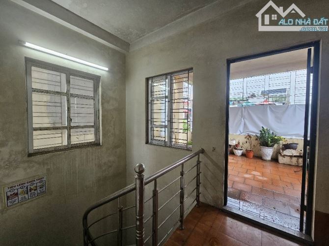 Bán nhà Tam Trinh 4 tầng 4 ngủ giá hơn 5 Tỷ - 2