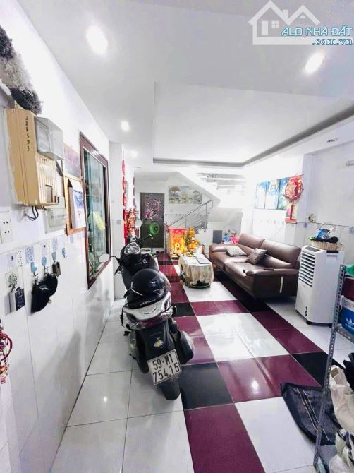 1 XUYỆT VÂN ĐỒN BẾN ⛴️🚢🛳️🛥️🚤 NHÀ ĐẸP XÊNH -SÁT GOLDVIEW -VIEW Q1 - 2