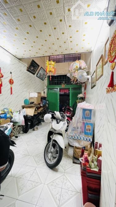 Bán gấp nhà riêng, gần Chợ Bến Thành Quận 1 TPHCM, giá tốt - 2
