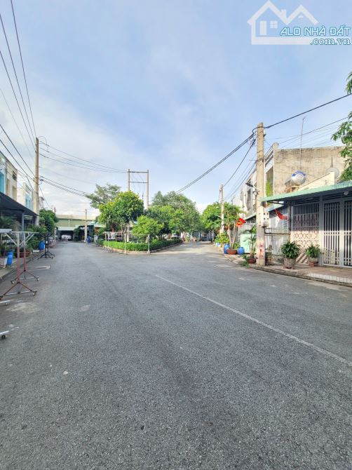4,65Tỷ TL🔥Bán nhà 1Lầu Hoàn Công_Ngang 5m KDC gần BigC Go 500m, p.Đông Hòa, Tp.Dĩ An - 2