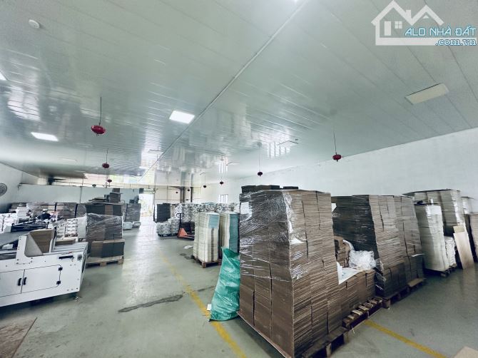 Cho thuê 1300m2( 650mx2 tầng) cách ql32 50m kho rất đẹp - 2