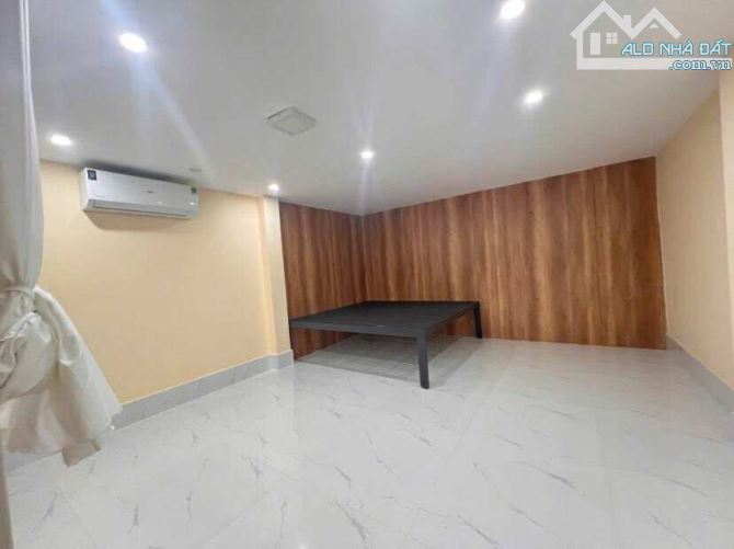 Cho thuê nhà rộng rãi KDC 923 có máy lạnh 8 triệu - 2