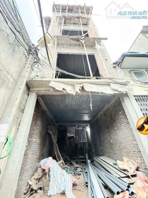 Bán nhà Ngô Gia Tự 36m2- mt4m- 5 tầng- 6.2 tỷ- gần ô tô, hàng xóm KĐt Việt Hưng - 2