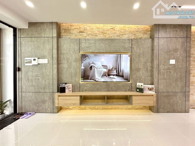 LUXURY PHAN XÍCH LONG, P7, PHÚ NHUẬN.  SIÊU ĐẸP KTS THIẾT KẾ FULL NỘI THẤT - 5 TẦNG - HẺM - 2