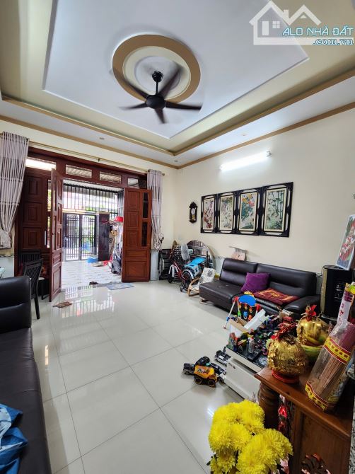 Bán nhà 5x21m gần trung tâm Y Tế Dĩ An 500m, p.Tân Đông Hiệp, Tp.Dĩ An chỉ 4,2 tỷ TL M6397 - 2
