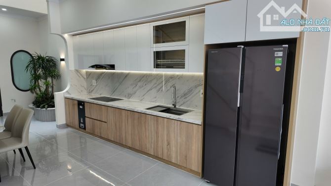 Nhà Mê Mới Siêu Đẹp vị trí Trung Tâm, Buôn Ma Thuột, Đăk Lăk  4,85 tỷ - 2