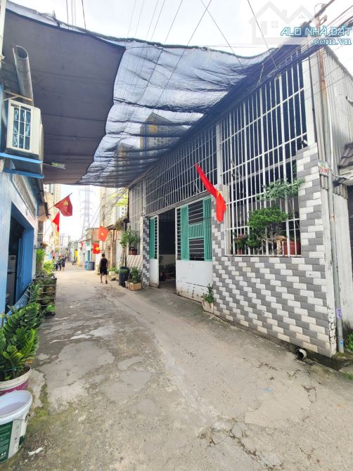 Bán kho xưởng cách đường Thống Nhất 50m p.Đông Hòa Tp.Dĩ An chỉ 12ty TL M7422 - 2