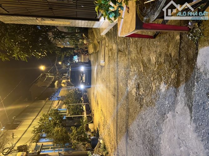 Nhà Bè xe hơi tới nhà, gần 100m2, dài 19m, chỉ 4.x tỷ - 2