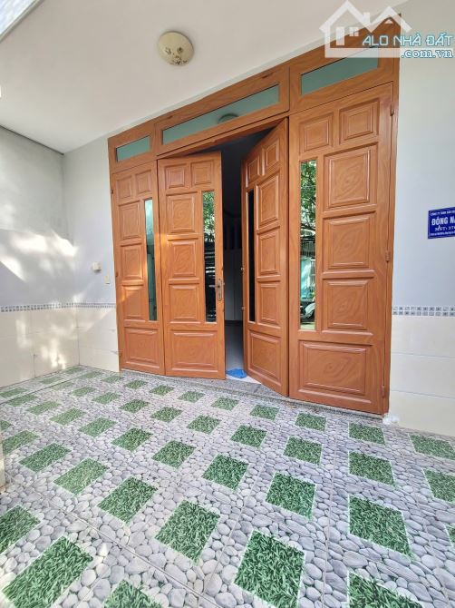 Bán nhà 1 trệt 1 lầu KDC gần BigC Dĩ An p.Đông Hòa Tp.Dĩ An chỉ 4ty650 TL M7430 - 2