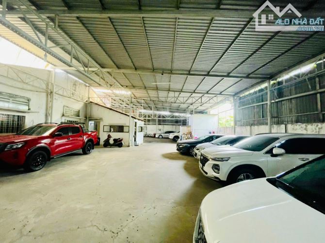 Hiếm Nhà Hóc Môn - Ngang 26 mét mặt tiền đường Bà Triệu - Hóc Môn - 62 tỷ - 3