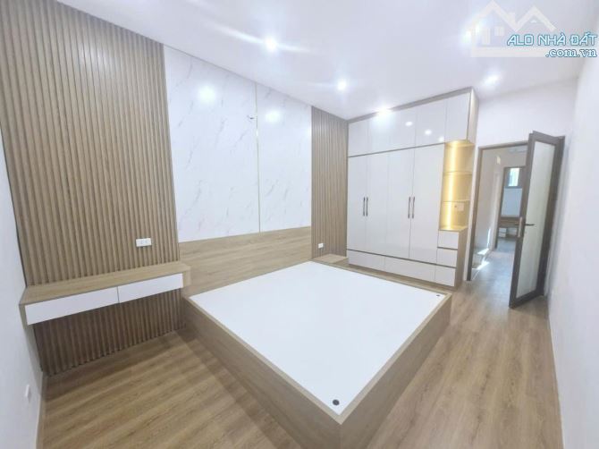 BÁN NHÀ ĐỐC NGỮ 37M2 × 4 TẦNG, MẶT TIỀN 3.3M, GIÁ 8.5 TỶ – BA ĐÌNH - 3