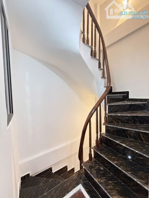TRUNG TÂM THANH TRÌ, NHÀ ĐẸP, THANG MÁY, Ô TÔ 35M2 6 TẦNG 6,25 TỶ - 3