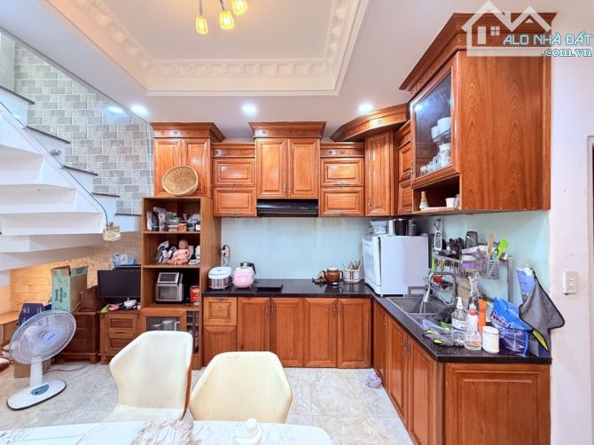 BÁN LÂU ĐÀI 5 TÂNG - 4x14M - TẦNG LÊ ĐỨC THỌ GÒ VẤP, KHU VIP AN NINH DÂN TRÍ CAO, 8 TỶ XÍU - 2