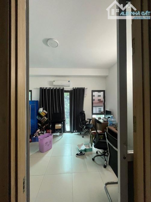 Cho thuê nhà Liền kề KĐT Nghĩa Đô, Gần Starlake Tây Hồ Tây. Phù hợp làm Văn phòng, KD Onl. - 3