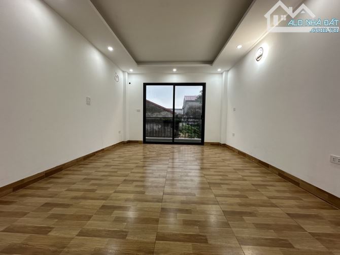 Ngã Tư Canh, Nhà Đẹp - Ở Ngay, Ngõ Thông Rộng, Ô Tô Gần, 40m2, Nhỉnh 5 Tỷ - 3