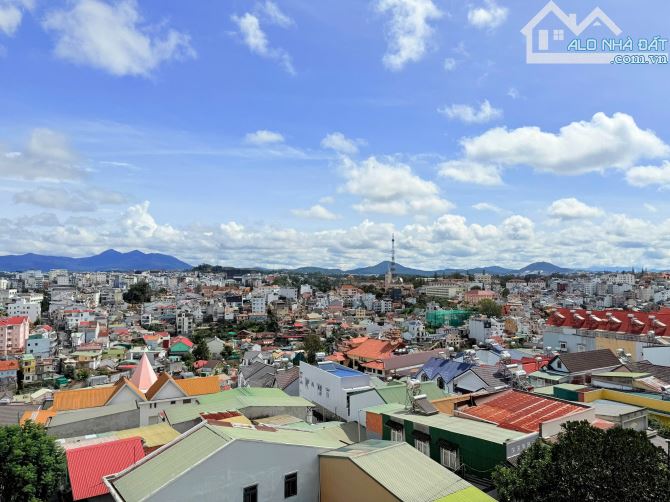 🏡NHÀ PHỐ 4 TẦNG MỚI XÂY DỰNG FULL NỘI THẤT CAO CẤP - VIEW THÀNH PHỐ ĐÀ LẠT - PHƯỜNG XUÂN - 3