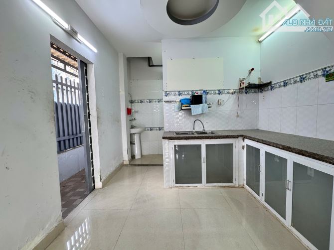 Bán Căn Góc 2 Mặt Tiền, Hẻm xe hơi, Lê Văn Lương ngay Cầu Long Kiển - 3