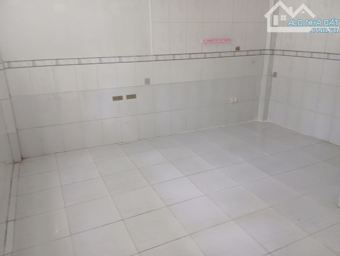 BÁN NHÀ CẤP 4 - 50m2 - NGAY CẦU SỐ 3 - ĐƯỜNG MỄ CỐC P15 QUẬN 8 .  ❌ GIÁ CHỈ 2 TY 950 . TL - 3