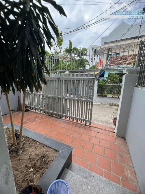 Bán nhanh nhà 3 tầng hẻm oto Cao Bá Quát. DT 109,7m2. Chỉ 6 tỷ 8 - 3