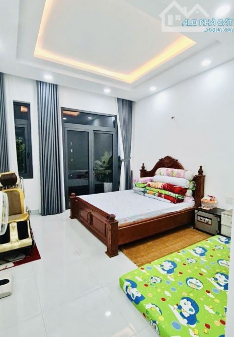 Gần Aeon Mall Bình Tân - 4 tầng - 4m x 17m - 4PN - Nội thất xịn - Gần công viên - 3