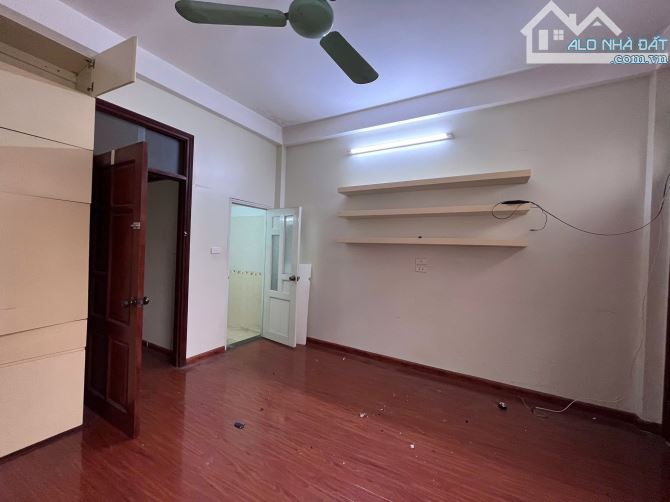 BÁN NHÀ QUAN NHÂN THANH XUÂN 35m 5Tầng Mt 3.5m GIÁ 6.9 TỶ NGÕ THÔNG KINH DOANH. - 3