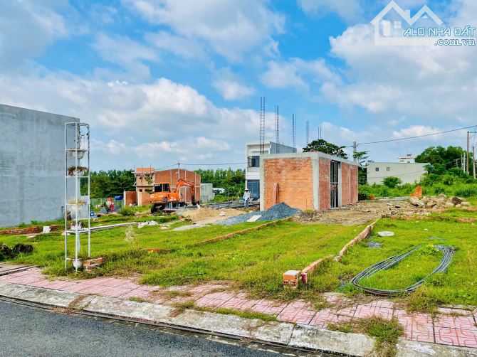 Bán đất TP. BIÊN HÒA, Ngay cổng 11. Giá F0. Sổ riêng, đất ở 100%. Sang tên công chứng ngay - 3