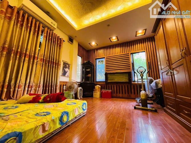 SIÊU PHẨM ĐỐNG ĐA -NHÀ DÂN XÂY 4 TẦNG -PHÂN LÔ QUÂN ĐỘI -NGÕ RỘNG -GIÁ 10 TỶ - 3