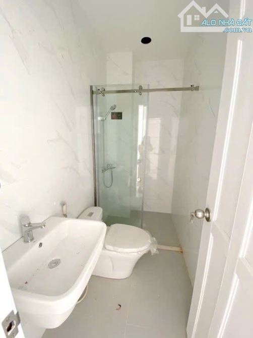 Nhà 4 Tầng – Hẻm Xe Hơi – Có Gara Đậu Ô Tô – Liền Kề Phú Mỹ Hưng Q7 - 11,2 Tỷ TL - 3