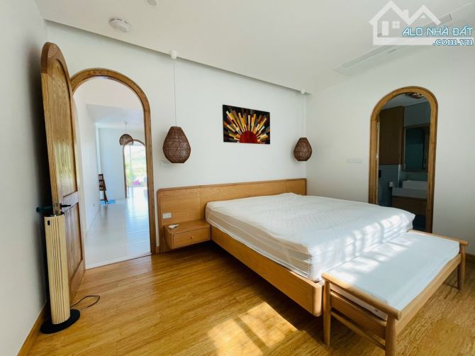 Bán Villa 3 tầng 3PN tại Venus Flamigo Đại lải. giá chỉ  7,x tỷ - 5