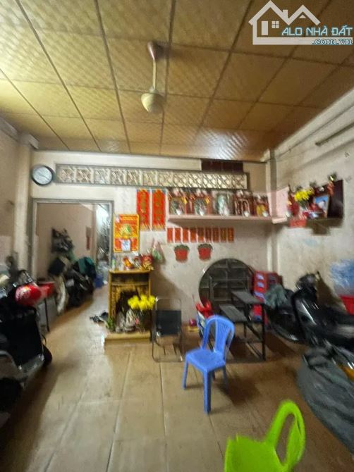HẺM XE TẢI HOÀ BÌNH, THÔNG LŨY BÁN BÍCH, KÊNH TÂN HOÁ ,C4, 115M² ,chỉ 6.X TỶ - 3