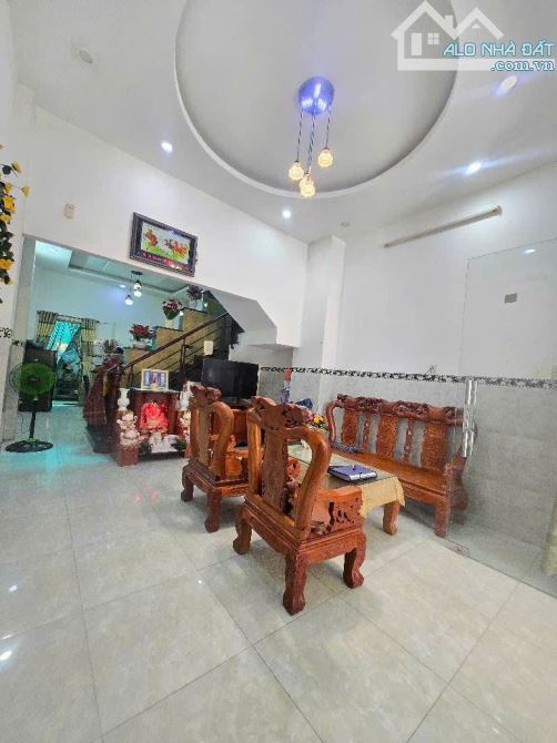 59m2 - 1t2l - 3pn - shr - 7 tỷ - đường 12m - bên hông chợ đầu mối thủ đức - 3