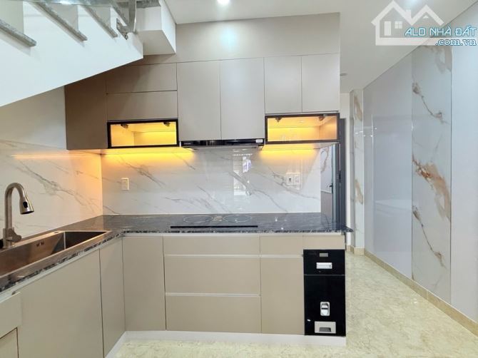 💥 BÁN NHÀ - HẺM XE TẢI THÔNG - XÔ VIẾT NGHỆ TĨNH - BÌNH THẠNH - 50 M2 - NHỈNH 8 TỶ - 3