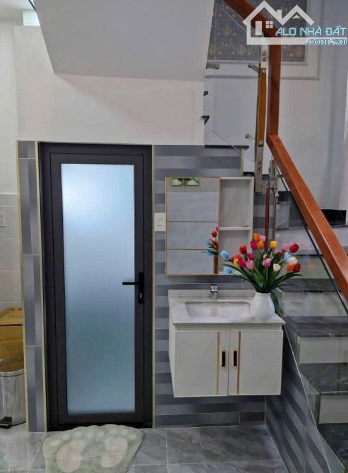 Bán nhà PHAN HUY ÍCH, 4mx 16m, Hẻm 4m, Chính Chủ, 4 Phòng Ngủ, 6 Tỷ x - 3