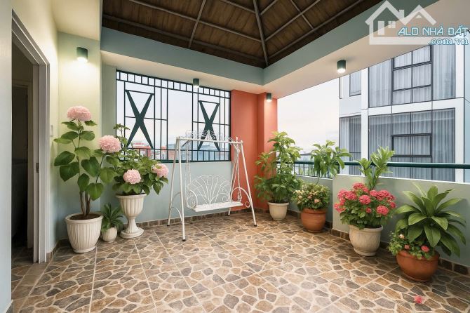 Căn hộ penthouse nguyên tầng riêng có ban công sân vườn - 3