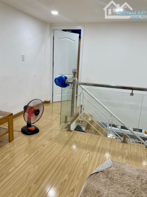 BÁN GẤP NHÀ HẺM XE HƠI ĐỖ CỬA LÊ TRỌNG TẤN , 62m2 , 2 Tầng , Thoáng Mát , Giá nhỉnh 5tỷ . - 3