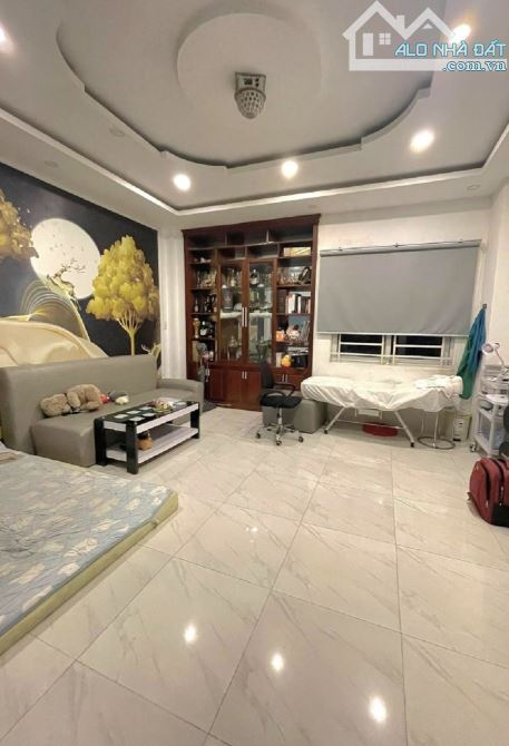 NHÀ NGANG 5 SIÊU HIẾM - NGUYỄN HỮU TIẾN- GIẢM SỐC 1 TỶ - 3