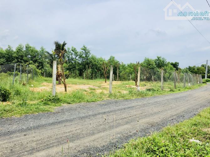 VIEW SIÊU ĐẸP-MẶT TIỀN 34m-KHU ĐỒNG GIÓ HỒ SỞ BÔNG-Dt:485m2-34mx31m-95 thổ cư-sổ sẵn-2ty5 - 3