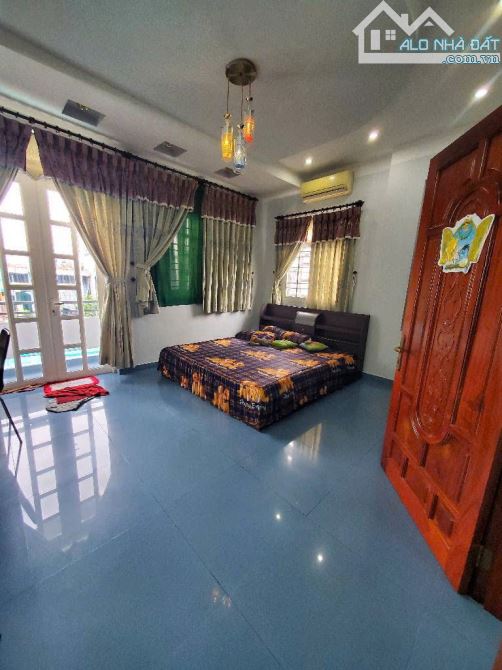 NHÀ SÁT MẶT TIỀN - 4 TẦNG BTCT - GẦN MINH PHỤNG - NGANG HƠN 5M NỞ HẬU - CHỈ 7.X TỶ - 3