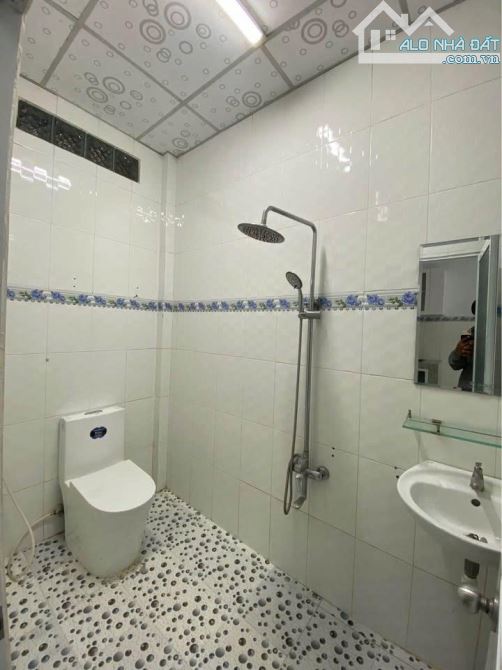 Bán gấp căn nhà cấp 4, SHR, 123,6m2, Tân An Hội, Giá chỉ 830 Triệu. Vị Trí: Trần Thị Dư, X - 3