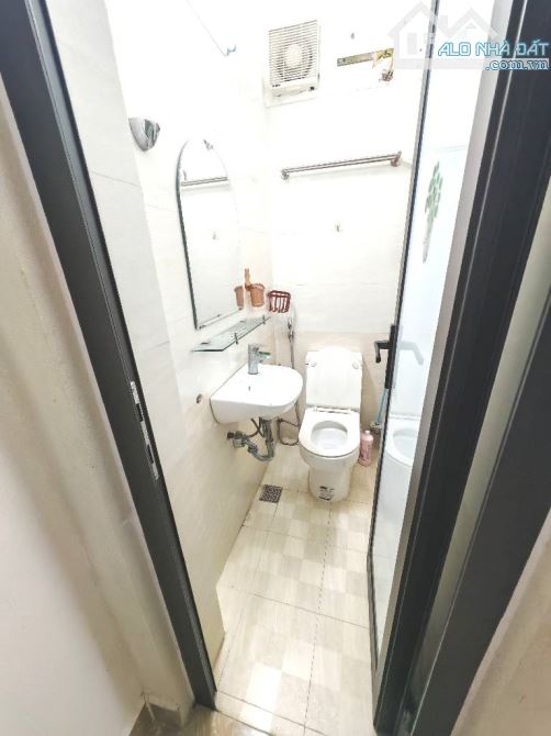 BÁN NHÀ 5 TẦNG – PHỐ ĐÔNG THẮNG – ĐƯỜNG 9M - 3