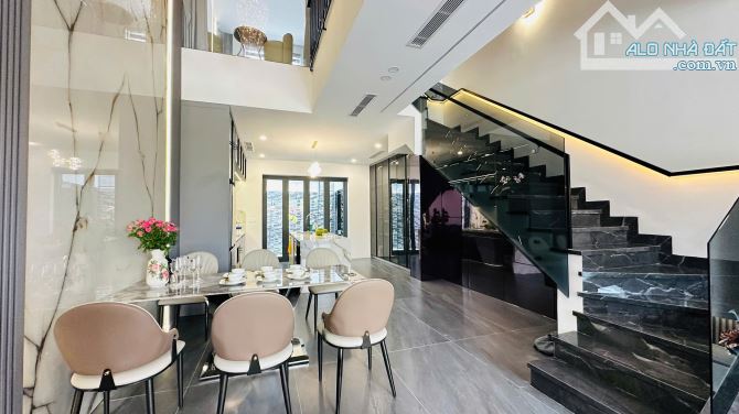 GẶP CHỦ XÂY NHÀ CÓ GU, THIẾT KẾ ĐẸP, NỘI THẤT HÀNG NHẬP, ANH CHỊ VÀO Ở SẼ SƯỚNG LẮM - 3