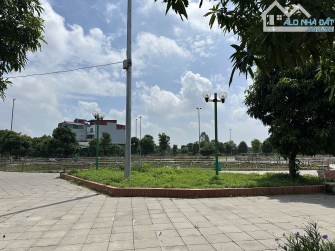 BÁN 115M² ĐẤT NGỌC LÔI – DỤC TÚ – GẦN BÌA LÀNG – Ô TÔ ĐỖ CỬA – GIÁ CHỈ 5XTRIỆU/M² - 3